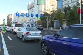 潮汐车道怎么走，交警来教你