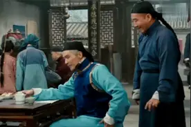 茶馆：国产话剧顶峰之作，老舍笔下中国人后劲太大，永远的里程碑视频封面