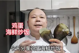 大厨教你，鸡蛋炒饭的创新做法，干货满满，颗粒分明，粒粒飘香