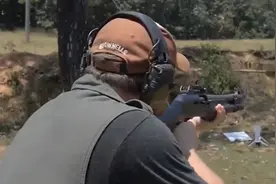 奇闻趣事盘点：银行押运员手里的枪，真的会“一击毙命”吗？