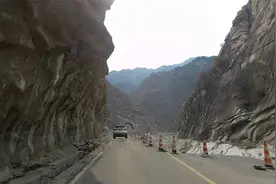 全程体验312国道蓝小公路，两次水毁满目疮痍，请看真实的路况视频封面