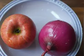 一个苹果一个洋葱上锅蒸20分钟，阳康后止咳清余痰，小朋友也爱喝视频封面