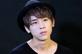 香港顶流明星姜涛，号称港版“蔡徐坤”，为何会惨遭粉丝脱粉？