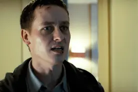 一口气看完高分烧脑《我是谁》