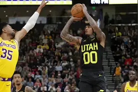 美媒送湖人6人补强名单：3换1追优质3D 2换1迎超六 克拉克森夺魁视频封面