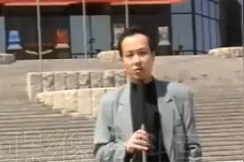 北京第一次申奥为何会失败？看记者拍下当年北京的样子你就知道了视频封面