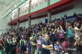 雨果4-3梁靖崑晋级决赛!巴西当地球迷沸腾,乒乓球在足球王国火了视频封面