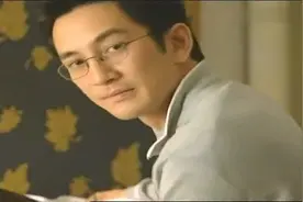 妻子体质大不如前，晚上装熟睡，没想丈夫竟找人抽她骨髓视频封面