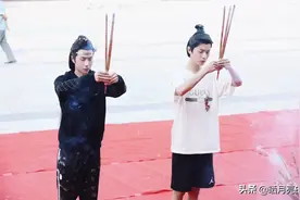 王一博、肖战恐再难同框！以往双人同框图片整理....视频封面