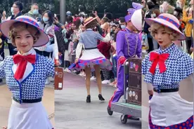 迪士尼这个小姐姐的笑容太治愈了视频封面