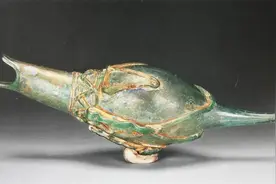 国之精品，精美鸭型玻璃注