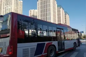 石家庄老建华百货拆掉，新的建华百货已经呈现视频封面