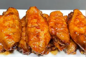 电饭煲奥尔良鸡翅来啦，鲜香味美太好吃了，做法超简单