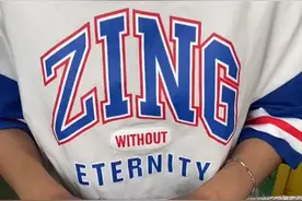 手动小缝纫机如何穿线使用教学