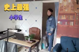 农民工大年三十搞笑拜年，走秀走出了六亲不认的步伐视频封面