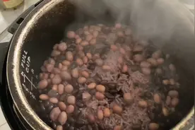 非常适合糖尿病人吃的杂粮饭，看看一共有几总杂粮。升血糖指数低视频封面