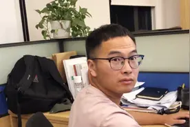 媳妇晚上去接老公下班，不小心发现了他的秘密，男人嘴果然不可信视频封面