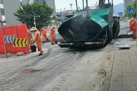 流水线式修路一气呵成，为中国速度点赞，中国基建点赞视频封面