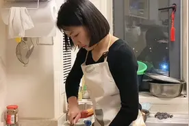 大厂员工下班后的生活，在租来的38平的小家里简单过，充满烟火气视频封面