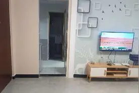 小伙在成都租房（1100）一个月，这个价位怎么样。视频封面