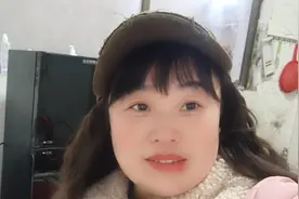 刘平帮附近粉丝修东西没要钱，粉丝网购礼物送来，真是满满的爱！视频封面