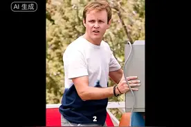 美女主播正在直播，竟从脸上扣出虫子！高分影视《紧急呼救》解说视频封面