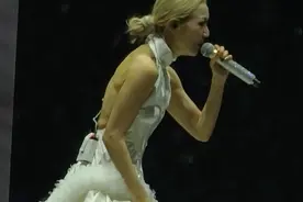 2025年5月9日郑秀文澳门演唱会《终身美丽》服装好看#郑秀文视频封面