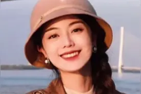 有没有发现？现实生活中男人是可以同时喜爱，很很多女人的视频封面