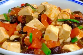 自从学会西红柿炒豆腐这种做法，我家里的米饭都吃不够，太实香了视频封面