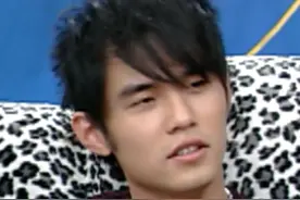 #周杰伦 周杰伦讲述自己的初吻经历，简直太可爱了 @抖音大明星 #娱乐八卦视频封面