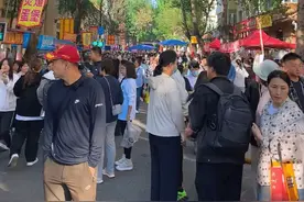 总要来一趟哈尔滨吧 感受一下东北早市的魅力！！ #哈尔滨美食 #东北早市 #饭搭子 #哈尔滨旅游视频封面