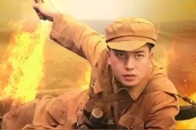 抗美援朝18岁小战士，因上厕所耽误转移被落下，竟一人打退美军九次冲锋。请致敬英勇的小战士！🌹🌹🌹🌹#潘天炎 #铭记历史致敬英烈视频封面