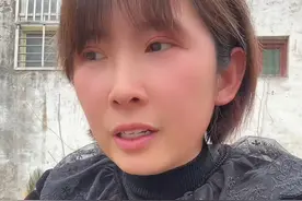 Deepseek为什么那么牛？ #Deepseek #deepseek为何震惊世界 #内容启发搜索 #利用deepseek可以做什么 #deepseek是什么视频封面
