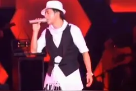 #韩庚 《因为梦》2010 北京站 庚心演唱会现场Live。视频封面