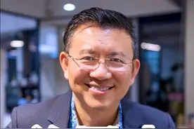 美国人大多都穷 中产能赚多少 美国贫富差距严重，大多数美国人收入低，中产最辛苦。 有留学和移民美国计划的需要谨慎投资，衡量是否有高收入的机会。#留学 #美国大学 #教育规划 #美国留学 #美国收入视频封面