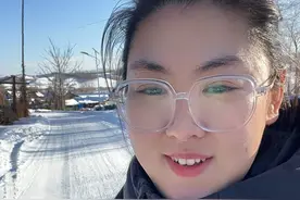 爸妈七八十年代，来的黑龙江种地，我从小在黑龙江山东长大的，这里生活的都是山东人，说的山东话，以前村里人很多，很热闹，现在人都回山东老家了，村里过年也没见多少人了！#闯关东 #山东人 #黑龙江山东屯  #东北的冬天