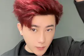 听劝！这个傻瓜式打理造型的答案你直接抄就行！好的造型真的可以让你颜值翻倍#理然蓬松水#男生发型#氛围感