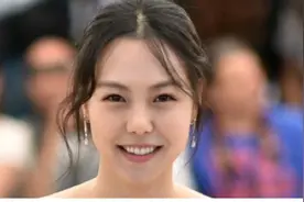 韩娱大瓜！43岁金敏喜被曝怀孕6个月，导演洪尚秀将升级当爹视频封面