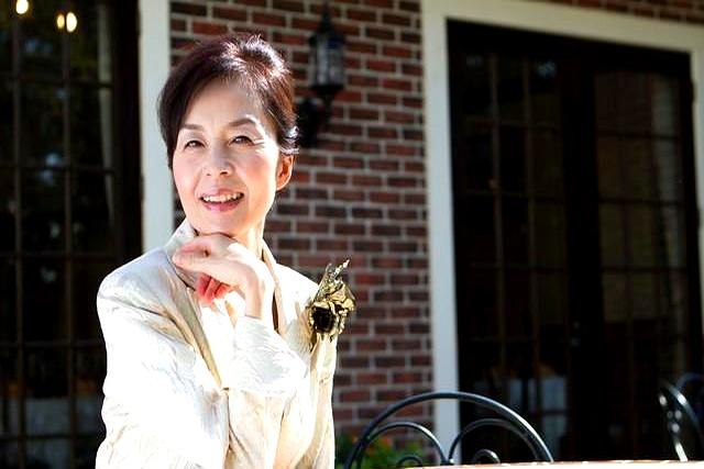 两性关系：50岁后，女人其实不怕你占便宜，就怕你做到这一步