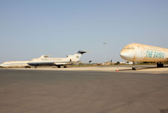 总统“草药治艾滋”、小伙陪老白女？冈比亚如何沦为恋爱旅游地狱