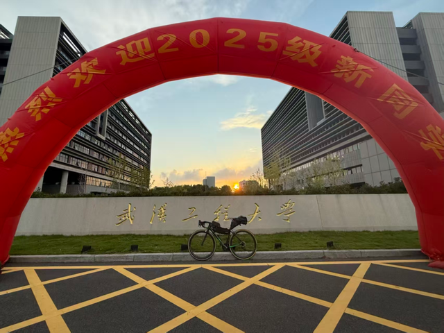 厉害了！20天1850公里！沈阳少年独自骑行到武汉上大学