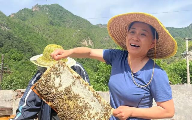 被洪水冲走前,村支书尹春燕的最后九小时