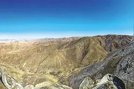 山峦叠嶂 巍峨壮观图片