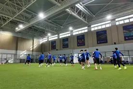 集结！备战中超！图片