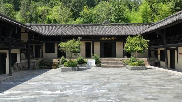 逃离城市计划：镇巴的田园治愈漫游手册