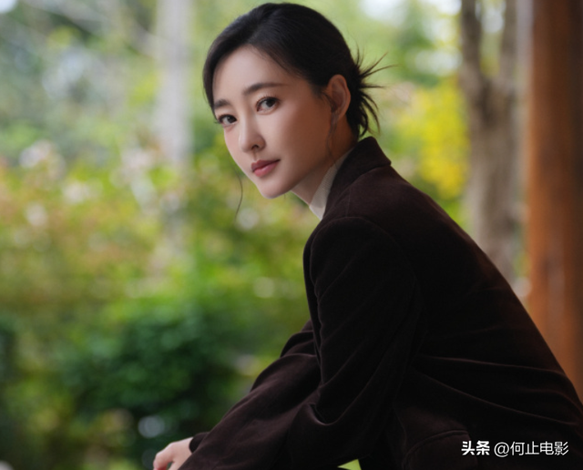 诈骗13.9亿，千万豪车、成堆金条被拍，才知王丽坤夫妇究竟多奢靡