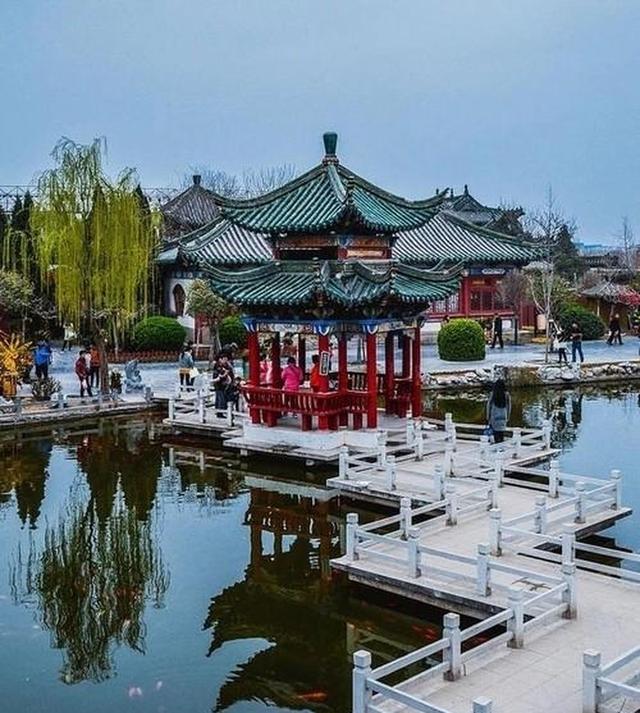 我是河南人，刚从河北保定回来，实在忍不住想说：对保定五点印象