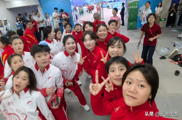 直到看到王伟莹“无奈透露”，才明白	，原来婵宝魅力那么大