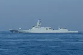 布林肯访华之际，人民海军亮出定海神针：山东舰航母编队进化至完全体！图片