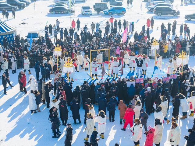 踏雪寻鱼：在杜尔伯特，我亲历了千米巨网破冰而出的震撼